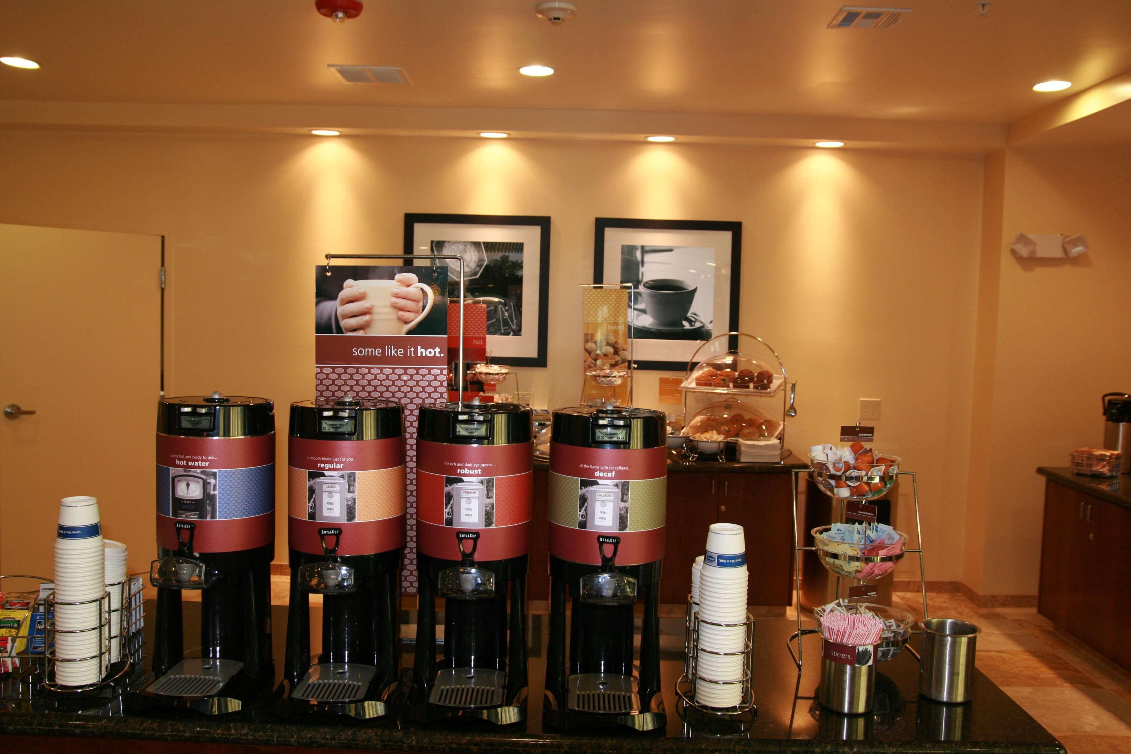 Hotel Hampton By Hilton Brentwood Restaurace fotografie